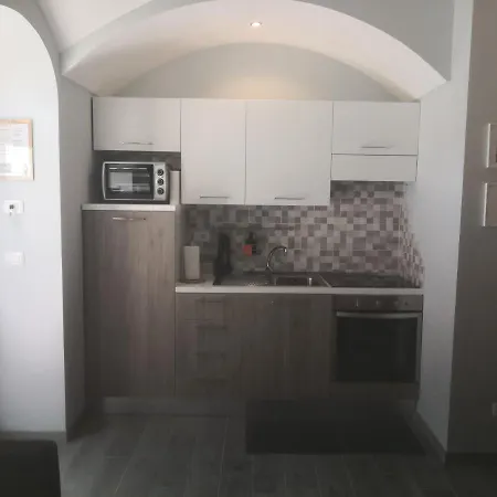 La Cornice Dei Monti Apartment *