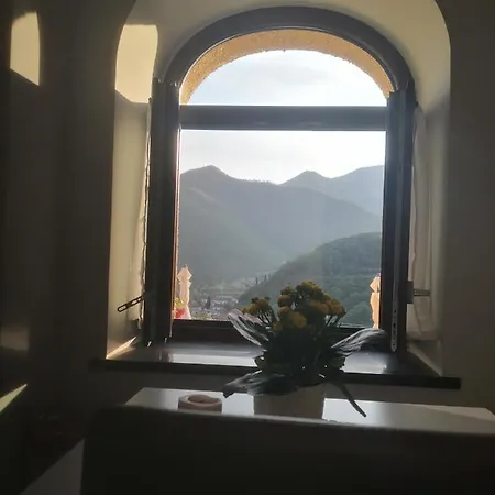 Apartment La Cornice Dei Monti *