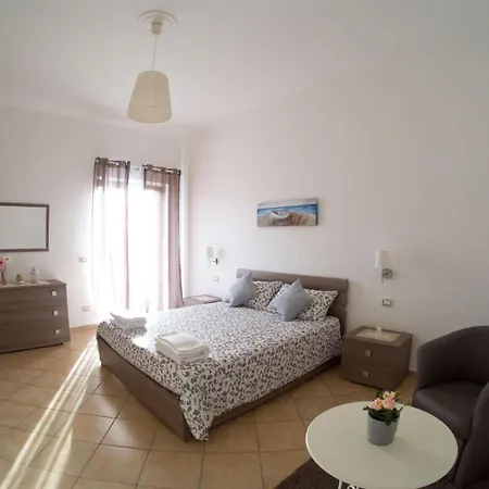 Apartment La Cornice Dei Monti *