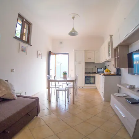 La Cornice Dei Monti Apartment Tramonti