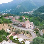 Apartment La Cornice Dei Monti