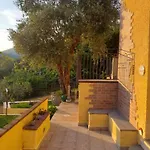 Apartment La Cornice Dei Monti *