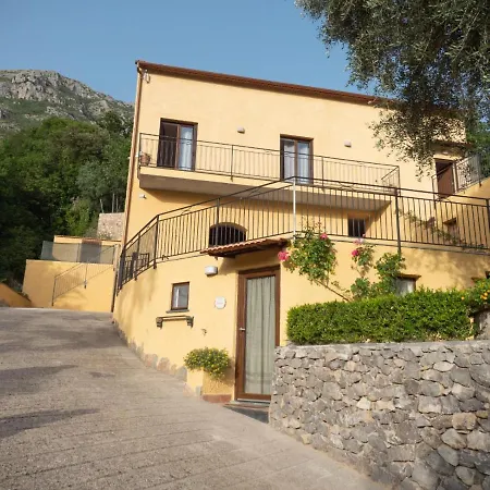 Appartement La Cornice Dei Monti *