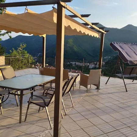 La Cornice Dei Monti Appartement