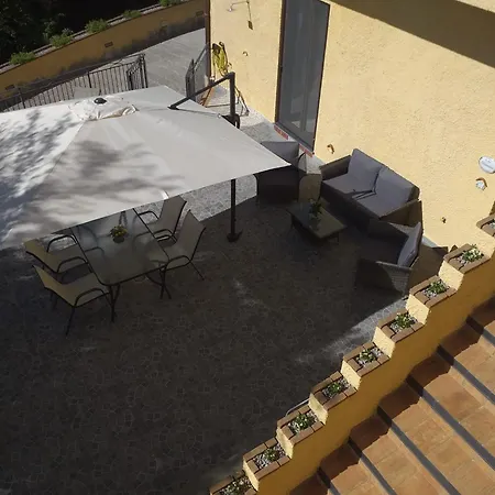 La Cornice Dei Monti Tramonti
