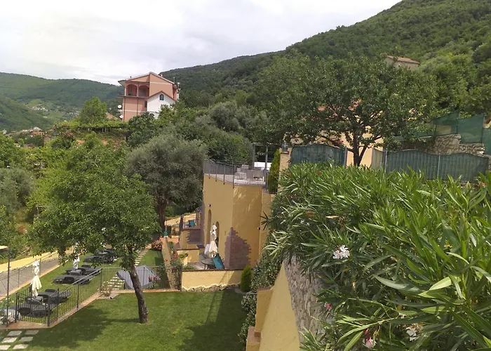 La Cornice Dei Monti Tramonti